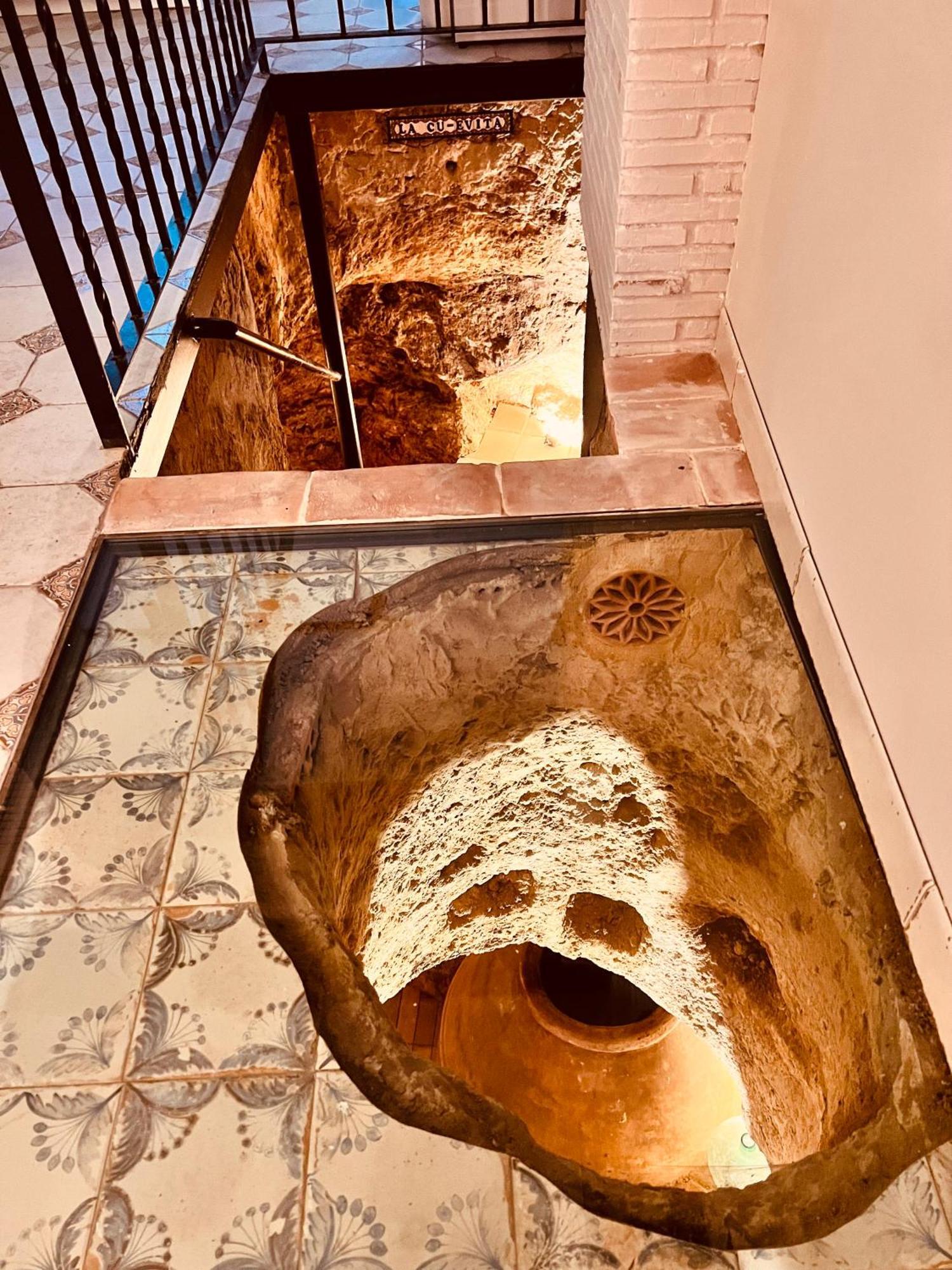Valeria, Casa Con Cueva Privada Del 1748 Villa *