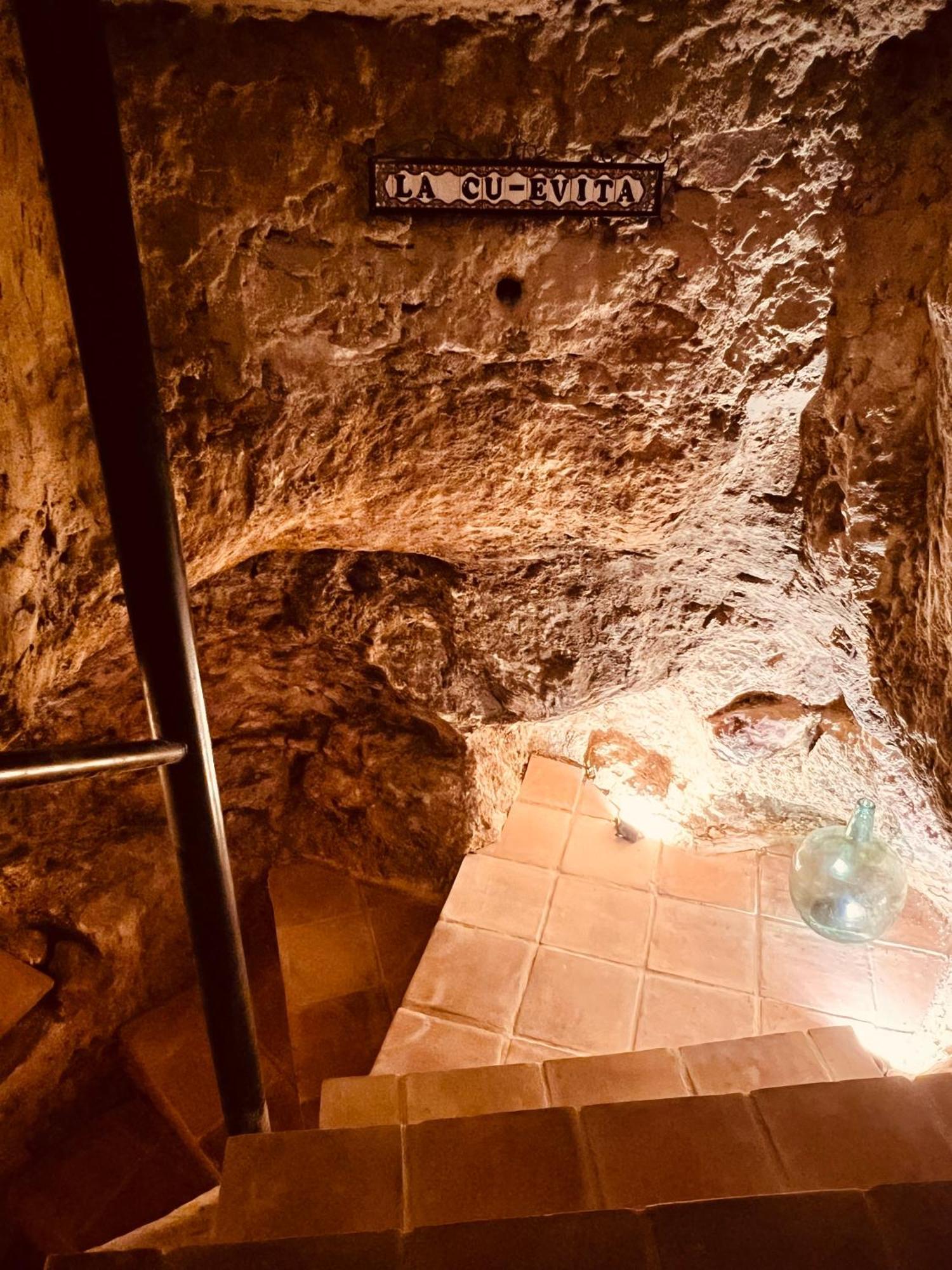 Villa Valeria, Casa Con Cueva Privada Del 1748